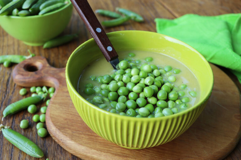 Creamed peas