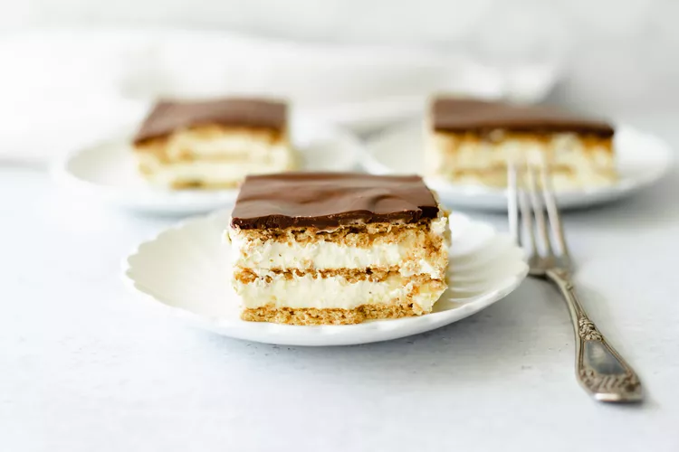 Chocolate Eclair Cake